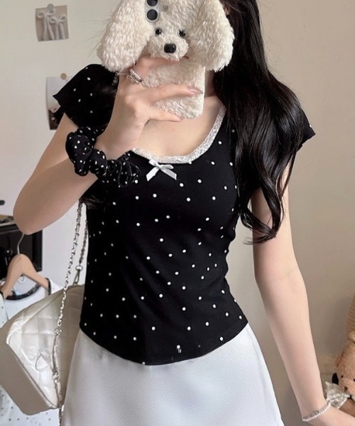 SHEENA(シーナ)の「【カップ付き】レースドットフィットTシャツ(Tシャツ/カットソー・レディース・ホワイト/ライトブルー/ブラック/グレー・M)」の2枚目の写真