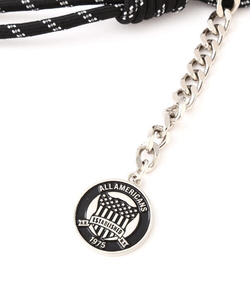 AVIREX（アヴィレックス）の「《直営店限定》VARSITY STAR KEY CHARM（キーホルダー・レディース・ブラック/レッド・F）」の6枚目の写真
