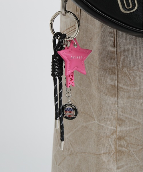 AVIREX（アヴィレックス）の「《直営店限定》VARSITY STAR KEY CHARM（キーホルダー・レディース・ブラック/レッド・F）」の13枚目の写真