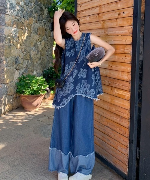 Aelina(エリナ)の「ノースリーブデニムトップス+パッチワークデニムパンツセットアップ(セットアップ・レディース・ブルー・S/M/L)」の12枚目の写真