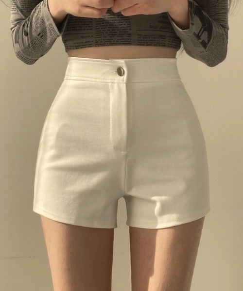 yuue' ( wear )(ユーイ)の「ハイウエストストレッチマイクロショートパンツ(その他パンツ・レディース・ブラック/ホワイト・M/L)」の1枚目の写真