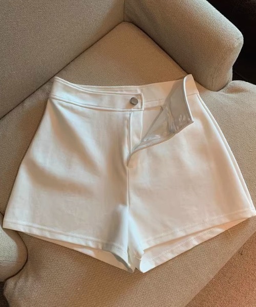 yuue' ( wear )(ユーイ)の「ハイウエストストレッチマイクロショートパンツ(その他パンツ・レディース・ブラック/ホワイト・M/L)」の4枚目の写真