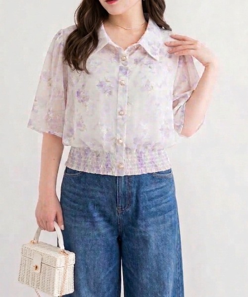 p courge(ピークルジュ)の「水彩フラワープリント フレア袖 裾シャーリングブラウス(シャツ/ブラウス・レディース・ピンク/ブルー/ベージュ/ラベンダー/ミント・LL/3L/4L)」の18枚目の写真