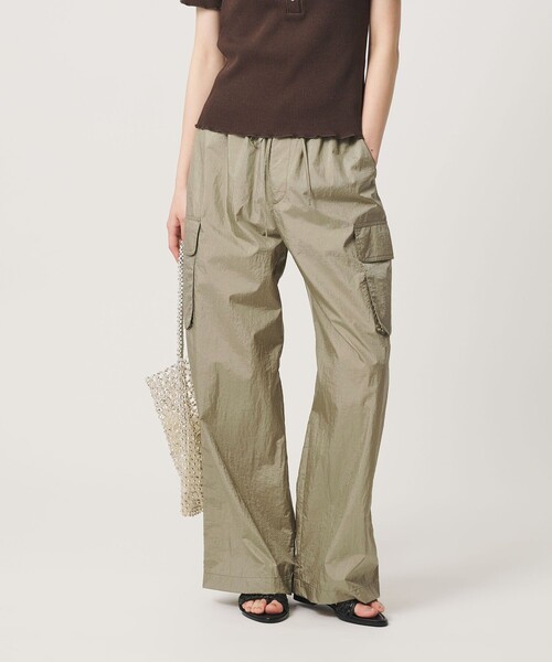 BEAUTY&YOUTH UNITED ARROWS(ビューティーアンドユースユナイテッドアローズ)の「ナイロン ドローストリング カーゴパンツ(カーゴパンツ・レディース・ライトグレー/ベージュ/ネイビー・M/S/XS)」の1枚目の写真