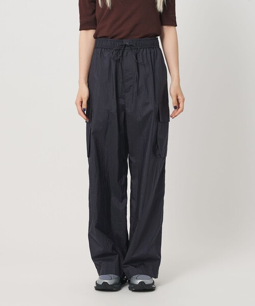 BEAUTY&YOUTH UNITED ARROWS(ビューティーアンドユースユナイテッドアローズ)の「ナイロン ドローストリング カーゴパンツ(カーゴパンツ・レディース・ライトグレー/ベージュ/ネイビー・M/S/XS)」の15枚目の写真