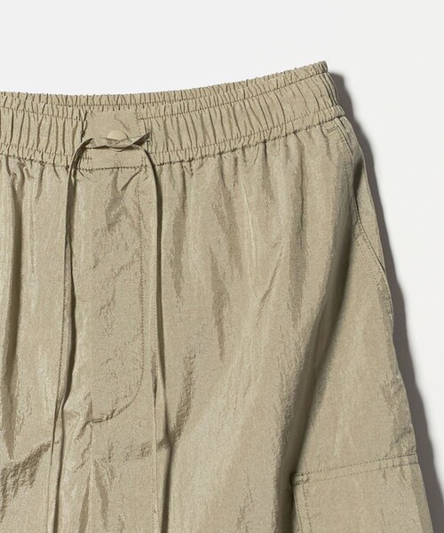 BEAUTY&YOUTH UNITED ARROWS(ビューティーアンドユースユナイテッドアローズ)の「ナイロン ドローストリング カーゴパンツ(カーゴパンツ・レディース・ライトグレー/ベージュ/ネイビー・M/S/XS)」の20枚目の写真