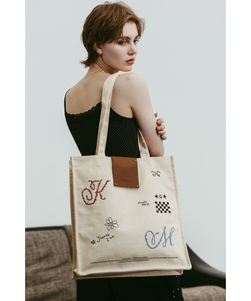 Knuth Marf（クヌースマーフ）の「graphic canvas tote（トートバッグ・レディース・ブラック/アイボリー・ONE SIZE）」の3枚目の写真
