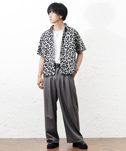 MinoriTY（マイノリティ）の「【MinoriTY】ヒョウ柄半袖シャツ メンズ  夏服 ユニセックス 半袖（シャツ/ブラウス・メンズ・ホワイト/ベージュ・M/L）」の8枚目の写真