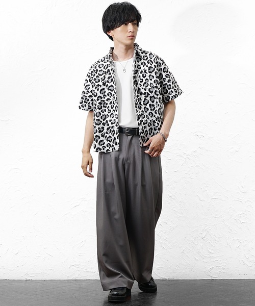 MinoriTY（マイノリティ）の「【MinoriTY】ヒョウ柄半袖シャツ メンズ  夏服 ユニセックス 半袖（シャツ/ブラウス・メンズ・ホワイト/ベージュ・M/L）」の7枚目の写真