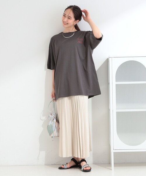SHOO・LA・RUE（シューラルー）の「【ひんやり】ゆるっと体型カバー BIGアソートTシャツ（Tシャツ/カットソー・レディース・ピンク系3/ネイビー系3/チャコールグレー/ベージュ系・00）」の13枚目の写真