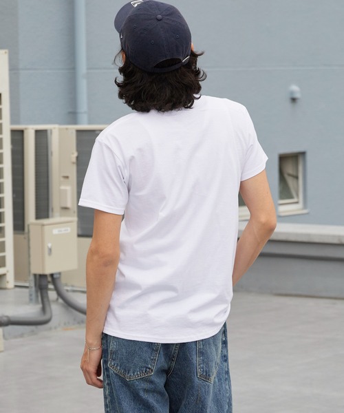 FRUIT OF THE LOOM(フルーツオブザルーム)の「FRUIT OF THE LOOM×ROOPTOKYO/フルーツオブザルーム×ループトウキョウ ブランドロゴ コラボTシャツ メンズ レディース ユニセックス 2026年 夏 夏服(Tシャツ/カットソー・メンズ・ブラック/ブラック系/ホワイト/ホワイト系・M/S/L)」の20枚目の写真