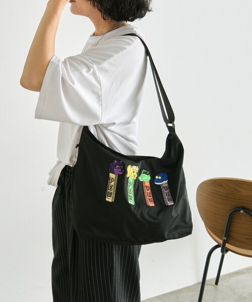 ear PAPILLONNER（イアパピヨネ）の「【PEZ(ペッツ)×ear】クロスショルダーバッグ（ショルダーバッグ・レディース・ブラック/カーキ/アイボリー・FREE）」の17枚目の写真