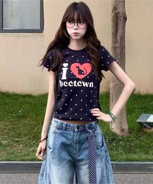 AsheKsha(アシクシャ)の「ネイビーブルーの水玉模様のハートキャットプリントTシャツ(Tシャツ/カットソー・レディース・ネイビー・M)」の6枚目の写真