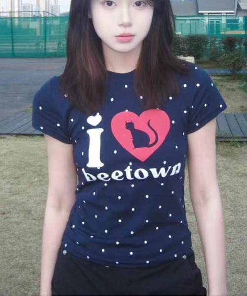 AsheKsha(アシクシャ)の「ネイビーブルーの水玉模様のハートキャットプリントTシャツ(Tシャツ/カットソー・レディース・ネイビー・M)」の10枚目の写真