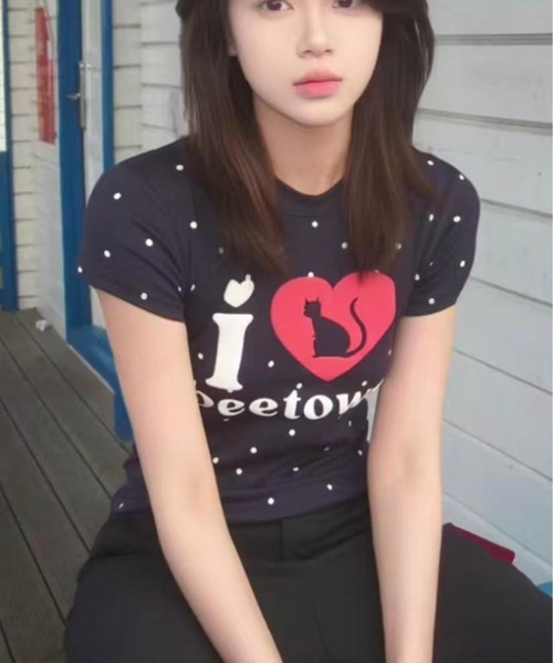 AsheKsha(アシクシャ)の「ネイビーブルーの水玉模様のハートキャットプリントTシャツ(Tシャツ/カットソー・レディース・ネイビー・M)」の11枚目の写真