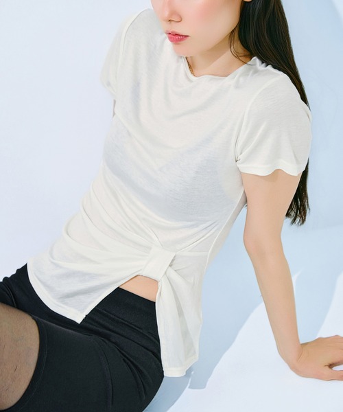 kiehtova(キエトヴァ)の「【kiehtova】KNOT LINE TOPS/ノット ライン トップス KTWR70 ※(Tシャツ/カットソー・レディース・グリーン/オフホワイト/ブラック・FREE)」の2枚目の写真