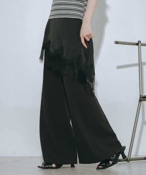 PAGEBOY（ページボーイ）の「ウエストデザインフレアパンツ（スラックス・レディース・ブラック/チャコールグレー・SMALL/MEDIUM）」の5枚目の写真