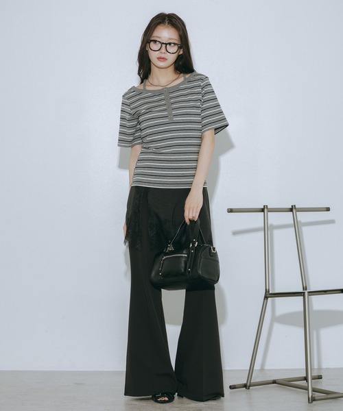 PAGEBOY（ページボーイ）の「ウエストデザインフレアパンツ（スラックス・レディース・ブラック/チャコールグレー・SMALL/MEDIUM）」の7枚目の写真