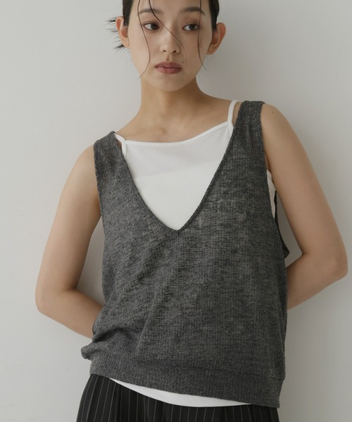  hellam（へラム）の「2wayシアーノースリーブ×キャミソールセットトップス（Tシャツ/カットソー・レディース・ブラック/チャコール/ブラウン/グレイッシュベージュ・FREE）」の14枚目の写真