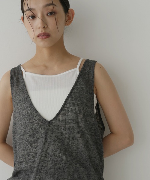  hellam（へラム）の「2wayシアーノースリーブ×キャミソールセットトップス（Tシャツ/カットソー・レディース・ブラック/チャコール/ブラウン/グレイッシュベージュ・FREE）」の22枚目の写真
