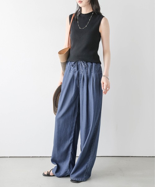 AMELY(エミリー)の「タックワイド デニムイージーパンツ(デニムパンツ・レディース・ブルー/ブラック/ライトブルー・L/M)」の11枚目の写真