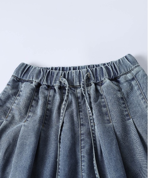 AMELY(エミリー)の「タックワイド デニムイージーパンツ(デニムパンツ・レディース・ブルー/ブラック/ライトブルー・L/M)」の14枚目の写真