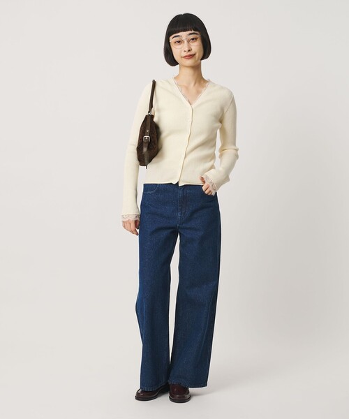 BEAUTY&YOUTH UNITED ARROWS(ビューティーアンドユースユナイテッドアローズ)の「コットンカシミヤ レーストリム Vネックカーディガン ウォッシャブル(カーディガン/ボレロ・レディース・グレー/オフホワイト/ブラック・FREE)」の2枚目の写真