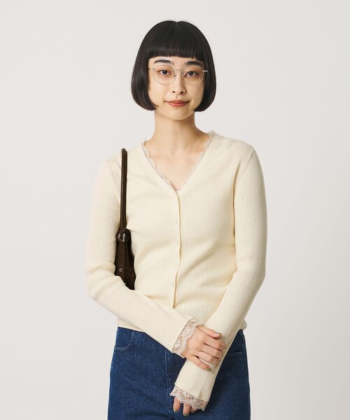BEAUTY&YOUTH UNITED ARROWS(ビューティーアンドユースユナイテッドアローズ)の「コットンカシミヤ レーストリム Vネックカーディガン ウォッシャブル(カーディガン/ボレロ・レディース・グレー/オフホワイト/ブラック・FREE)」の9枚目の写真