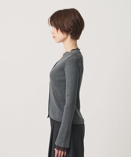 BEAUTY&YOUTH UNITED ARROWS(ビューティーアンドユースユナイテッドアローズ)の「コットンカシミヤ レーストリム Vネックカーディガン ウォッシャブル(カーディガン/ボレロ・レディース・グレー/オフホワイト/ブラック・FREE)」の14枚目の写真