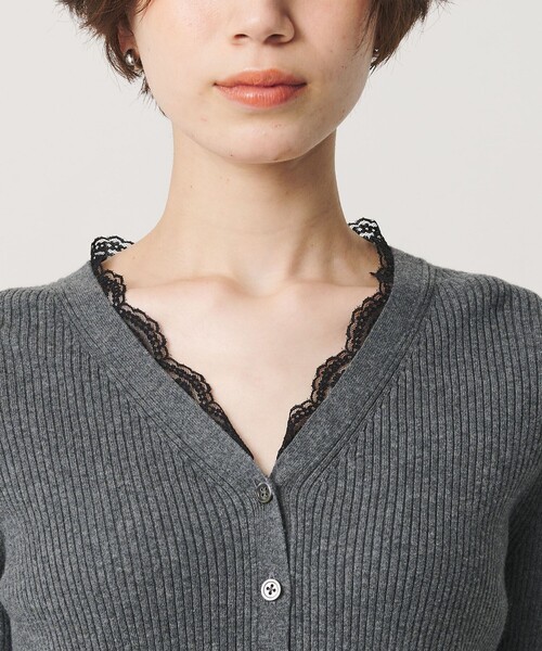 BEAUTY&YOUTH UNITED ARROWS(ビューティーアンドユースユナイテッドアローズ)の「コットンカシミヤ レーストリム Vネックカーディガン ウォッシャブル(カーディガン/ボレロ・レディース・グレー/オフホワイト/ブラック・FREE)」の16枚目の写真