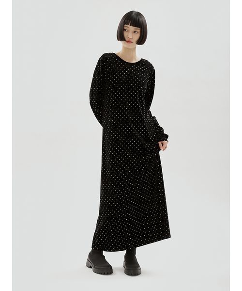 emmi(エミ)の「ドットベロアワンピース(ワンピース・レディース・ブラック/キャメル・F)」の17枚目の写真