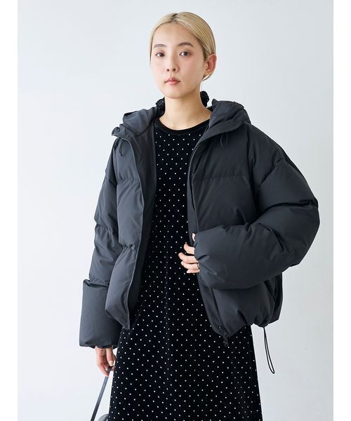 emmi(エミ)の「ドットベロアワンピース(ワンピース・レディース・ブラック/キャメル・F)」の20枚目の写真