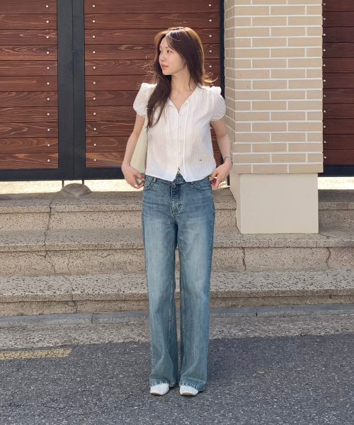 TTUDEMENT(トュードメント)の「SEMI BOOTCUT DENIM PANTS_WASHED BLUE(デニムパンツ・レディース・その他・SMALL/MEDIUM)」の1枚目の写真
