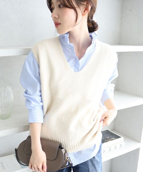 le.coeur blanc(ルクールブラン)の「《WEB限定》イージーケア/ウォッシャブルVネックベスト(ニット/セーター・レディース・ブラック・38)」の19枚目の写真