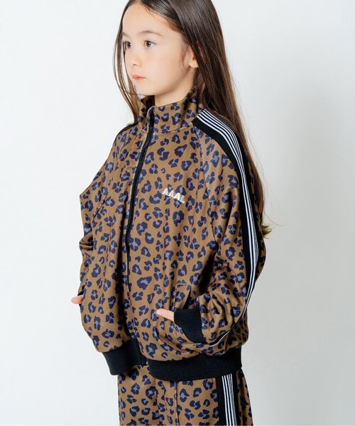 BREEZE(ブリーズ)の「【AAAL PROD】総柄ライントラックジャケット_セットアップ可(ジャージ・キッズ・ブラック/レッド/ベージュ/ブルー・90/100/110/120/140/150/160/130)」の1枚目の写真