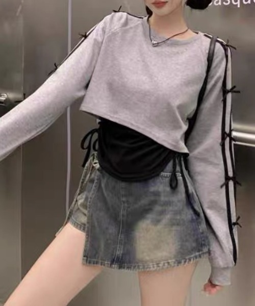 SHERU(シェル)の「【2点セット】サイドリボンアーム クロップドスウェット × タンクトップアンサンブル(Tシャツ/カットソー・レディース・グレー・M)」の14枚目の写真