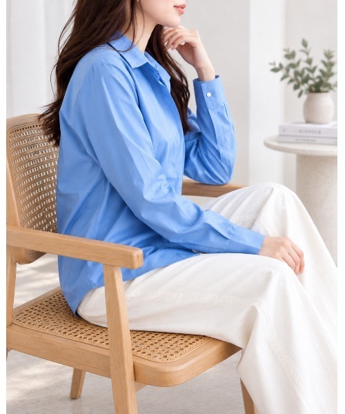 FAZVY(ファズビー)の「品よく決まる とろみ仕立てのきれいめシャツ(シャツ/ブラウス・レディース・ブルー/ブラック/ベージュ/ホワイト・L/M)」の9枚目の写真