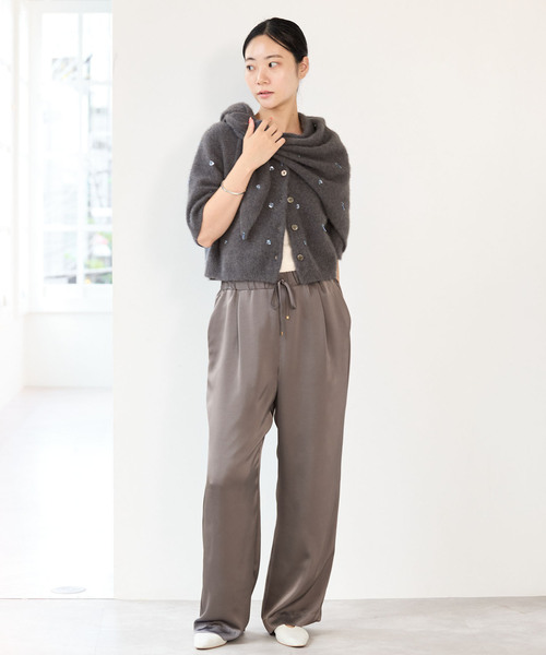 IENA(イエナ)の「リサイクルダブルサテンイージーパンツ(その他パンツ・レディース・ブラック/アイボリー/チャコールグレー・40/36/34/38)」の22枚目の写真
