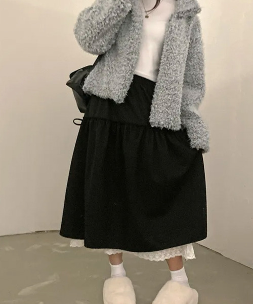 VIVID LADY(ビビッドレディー)の「サイドリボン レースレイヤードロングスカート(スカート・レディース・ブラック/チャコールグレー/クリーム/ネイビー・FREE)」の11枚目の写真
