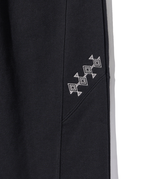 GAKKAI UNIONS(ガッカイユニオンズ)の「GLYPH スウェットバルーンパンツ ブラック(スウェットパンツ・レディース・その他・SMALL/MEDIUM/LARGE)」の5枚目の写真