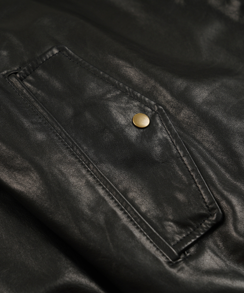 FRIZMWORKS（フリズムワークス）の「WAXED COWHIDE BUDDY HARRINGTON JACKET _ BLACK（ライダースジャケット・メンズ・その他・SMALL/MEDIUM/LARGE/X-LARGE）」の8枚目の写真
