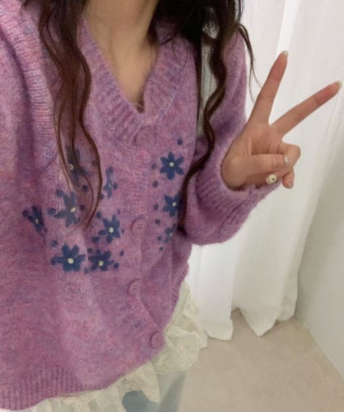 NANEA(ナネア)の「花刺繍ニットカーディガン(カーディガン/ボレロ・レディース・グレー/パープル/ベージュ・フリー)」の7枚目の写真