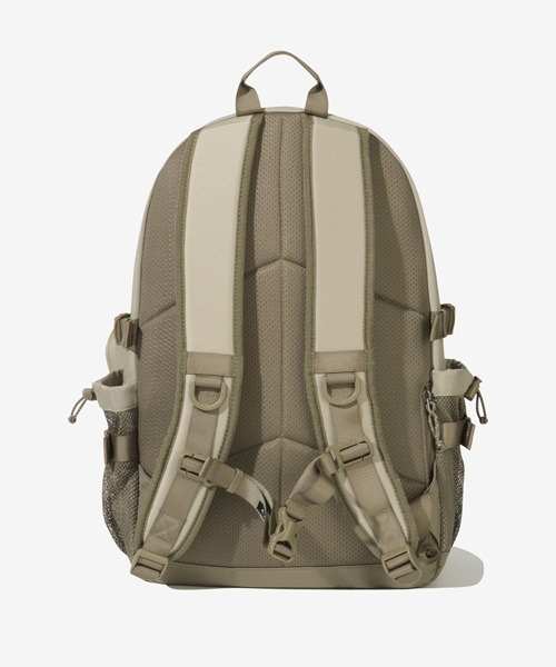 COVERNAT(カバーナット)の「NEW AUTHENTIC 27L BACKPACK(バックパック/リュック・メンズ・ベージュ・FREE)」の4枚目の写真