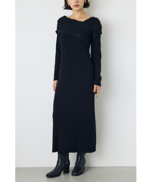 AZUL by moussy(アズールバイマウジー)の「アシンメトリーネックリブニットワンピース 秋服 冬服 春服 デート ホリデー オケージョン きれいめ フェミニン タイトワンピ(ワンピース・レディース・杢グレー/ブラック・MEDIUM/SMALL)」の4枚目の写真