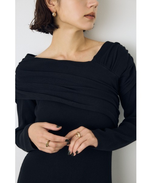 AZUL by moussy(アズールバイマウジー)の「アシンメトリーネックリブニットワンピース 秋服 冬服 春服 デート ホリデー オケージョン きれいめ フェミニン タイトワンピ(ワンピース・レディース・杢グレー/ブラック・MEDIUM/SMALL)」の7枚目の写真