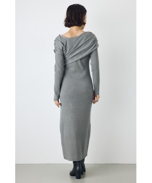 AZUL by moussy(アズールバイマウジー)の「アシンメトリーネックリブニットワンピース 秋服 冬服 春服 デート ホリデー オケージョン きれいめ フェミニン タイトワンピ(ワンピース・レディース・杢グレー/ブラック・MEDIUM/SMALL)」の15枚目の写真