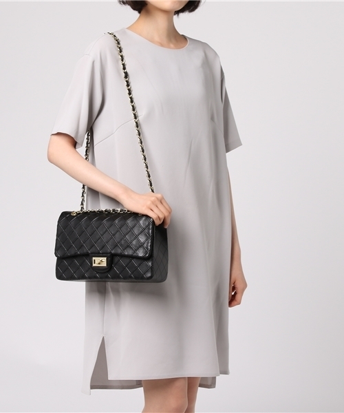 PLAIN CLOTHING(プレーンクロージング)の「ダイヤ柄ステッチバッグ【PLAIN CLOTHING】(ショルダーバッグ・レディース・ブラック/グレー・FREE)」の8枚目の写真