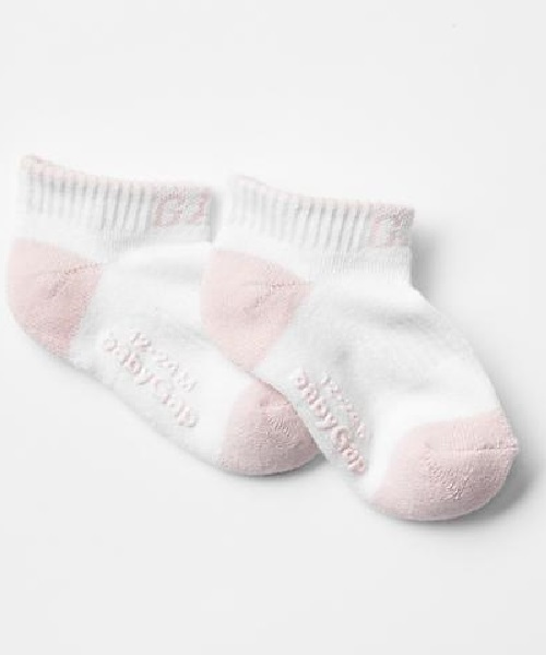 GAP（ギャップ）の「Gap No Show Socks（ソックス/靴下・キッズ・グレー/ピンク/ホワイト・12-14cm/14-16cm/16-18cm/11-13cm/9-11cm）」の2枚目の写真