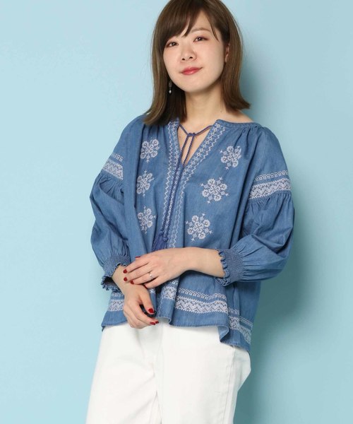 notch.（ノッチ）の「袖ボリューム刺繍ブラウス（シャツ/ブラウス・レディース・オフホワイト/ブラック/ブルー・M）」の8枚目の写真