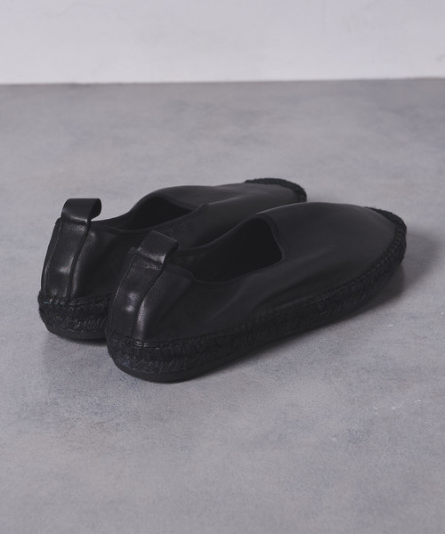 UNITED ARROWS(ユナイテッドアローズ)の「<HEREU(ヘリュー)> LEATHER ESPA ◆(スリッポン・メンズ・ブラウン/ブラック・42/41/40/43)」の6枚目の写真